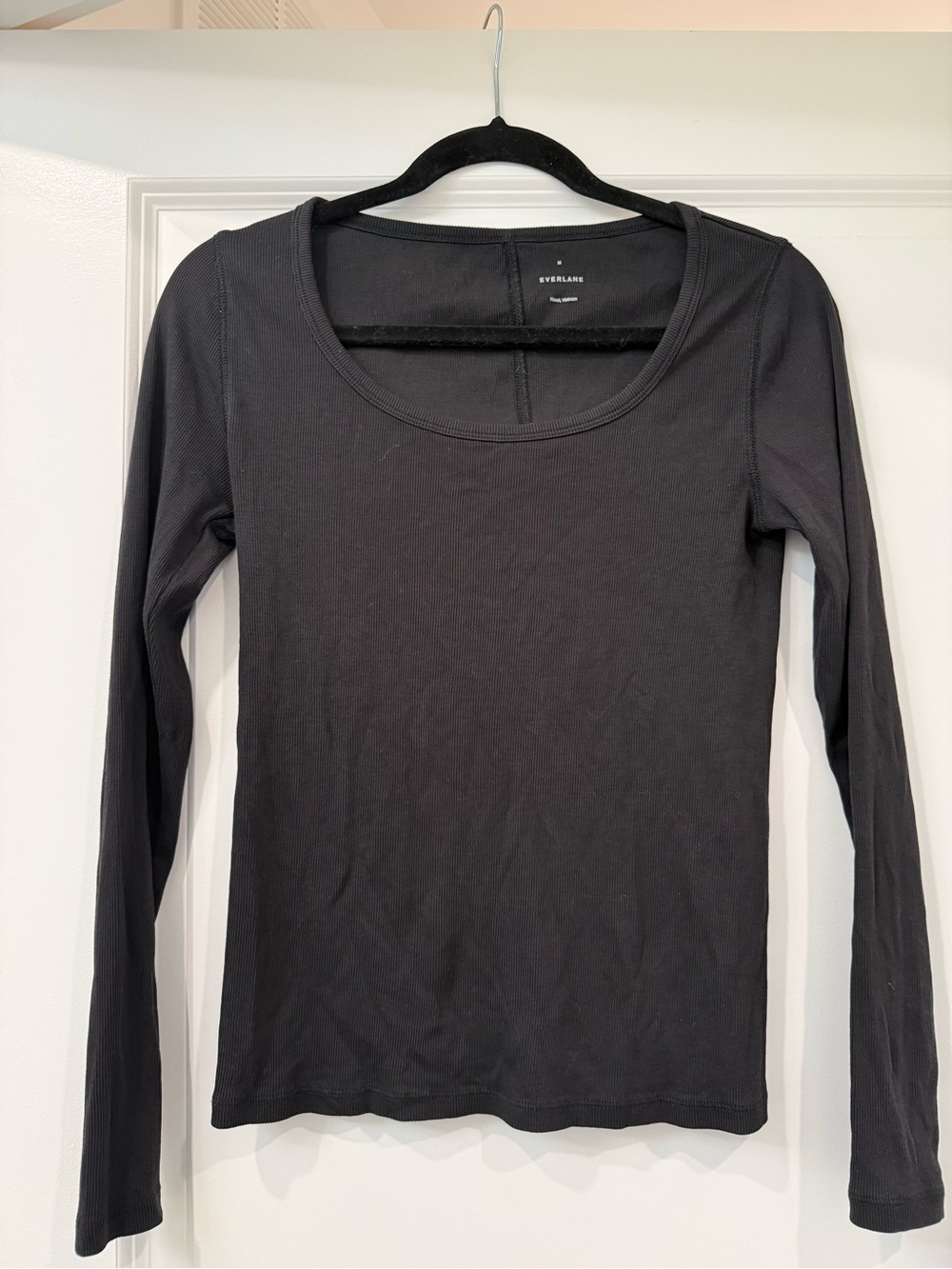 Everlane Black Scoop Neck Long Sleeve Tee